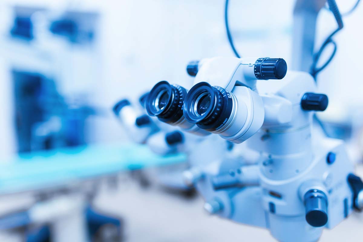 Eye exam machine