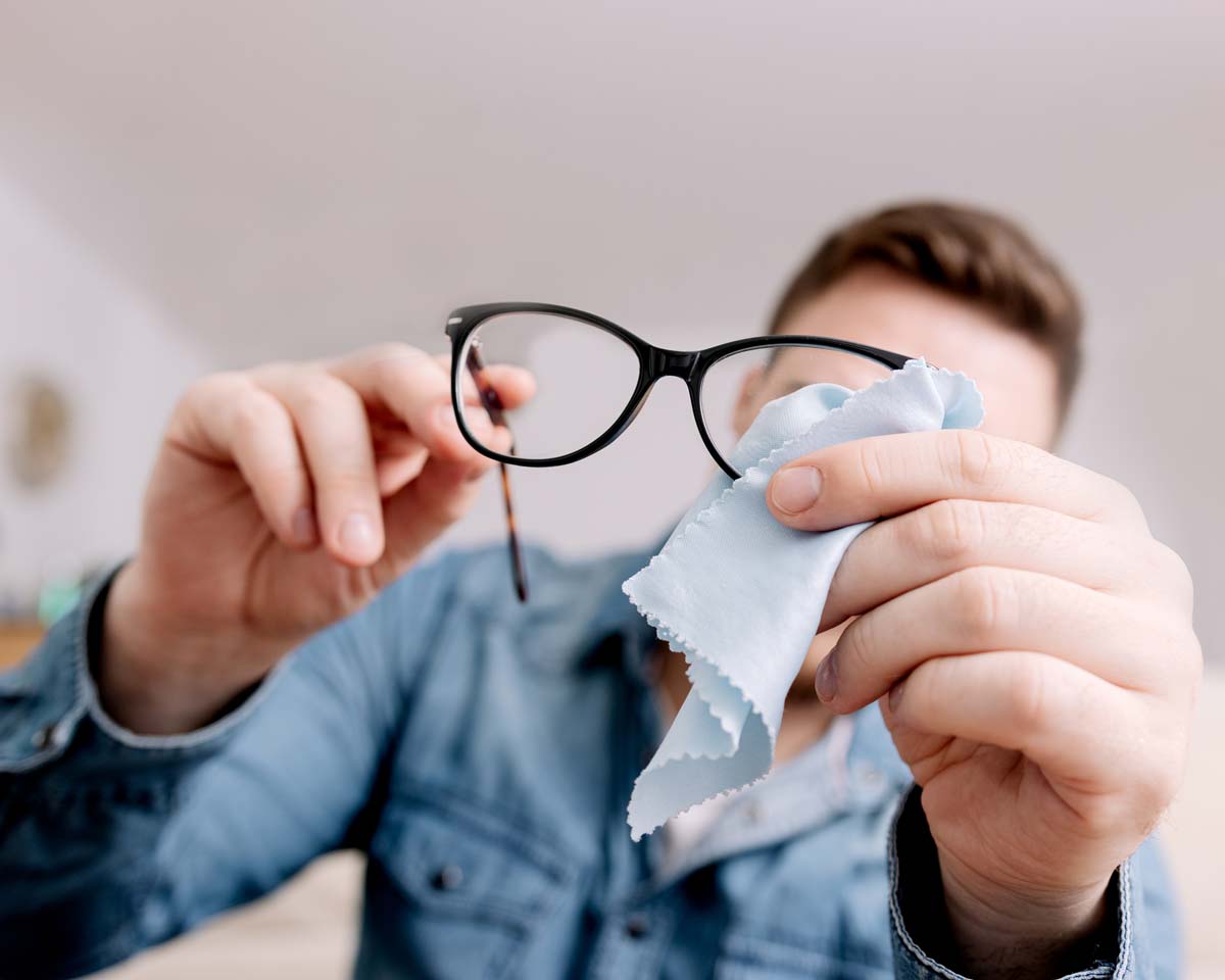cleaning glasses
